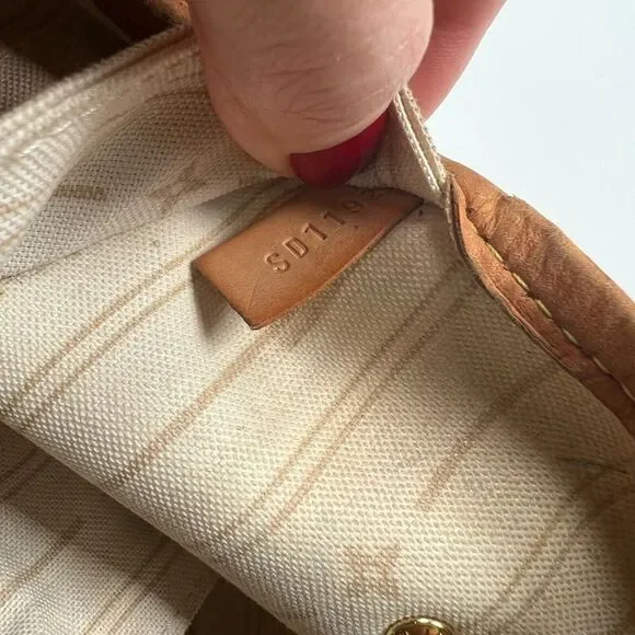 Authentic Louis Vuitton Damier Azur Neverfull MM Tote Bag - Picture 15 of 15